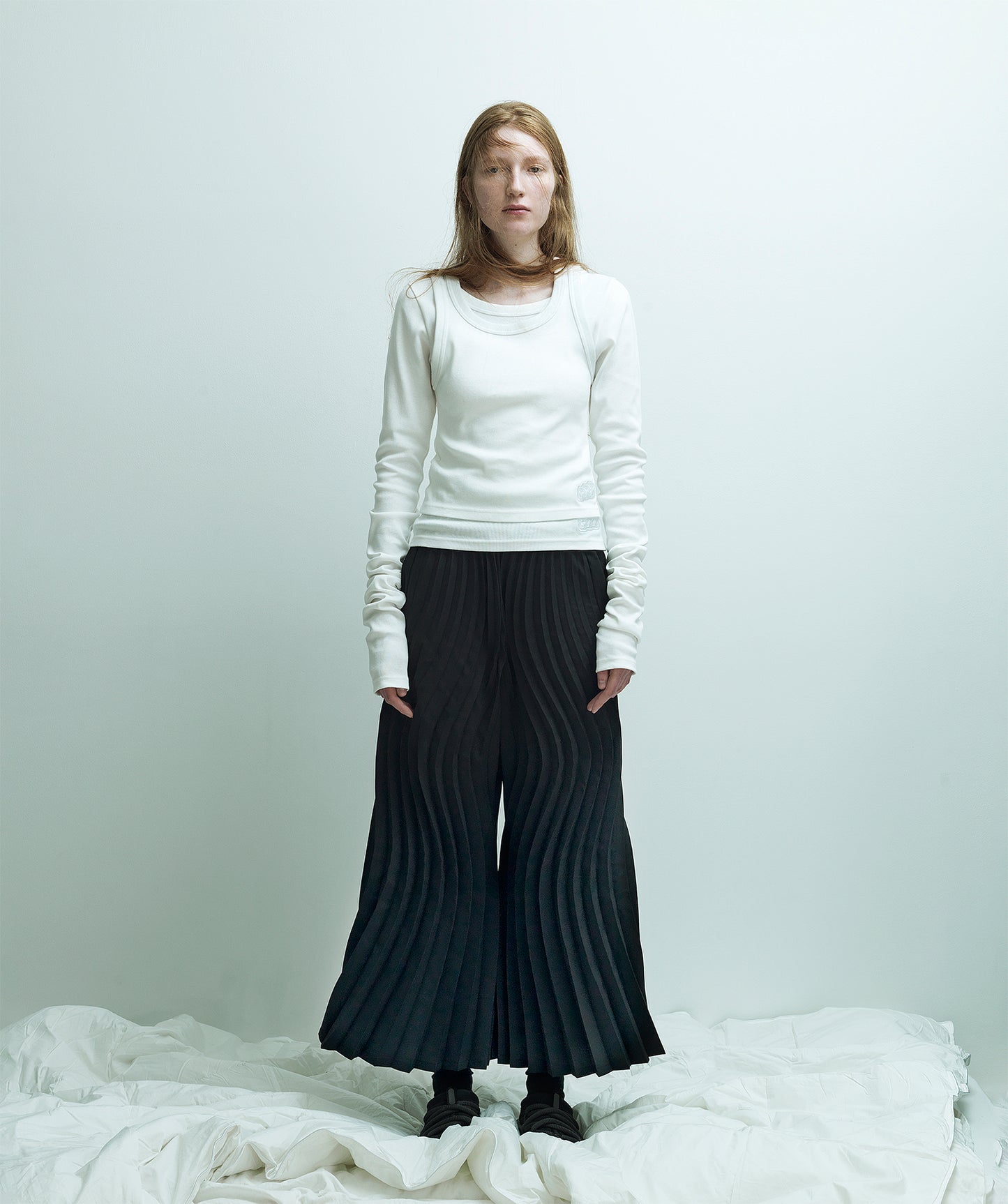 LS-PT4 ZZZ Curve Pleated Pants